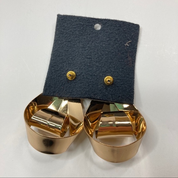 3/$30 Free People | Gold Chunky Teardrop Statement Earrings - Picture 3 of 3